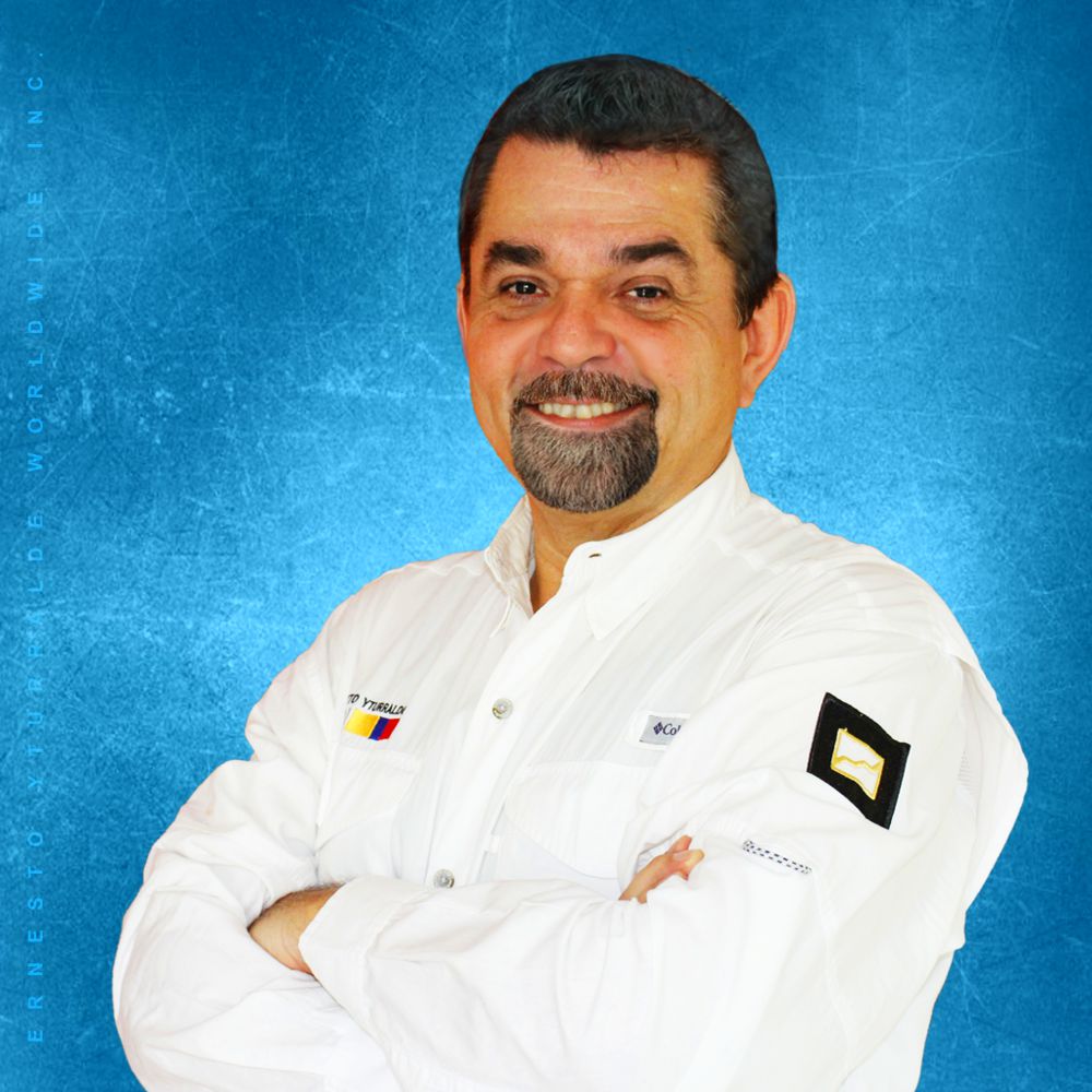 Ernesto Yturralde, Facilitador de Talleres para Jóvenes